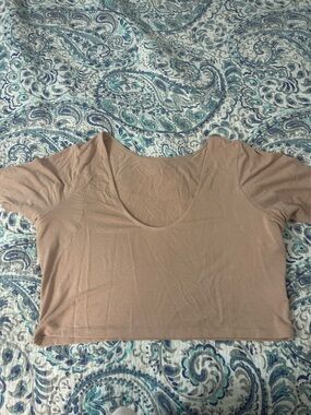 Numi Sweatwicking undershirt Everyday Scoop-Neck Crop Top in Nude  XL